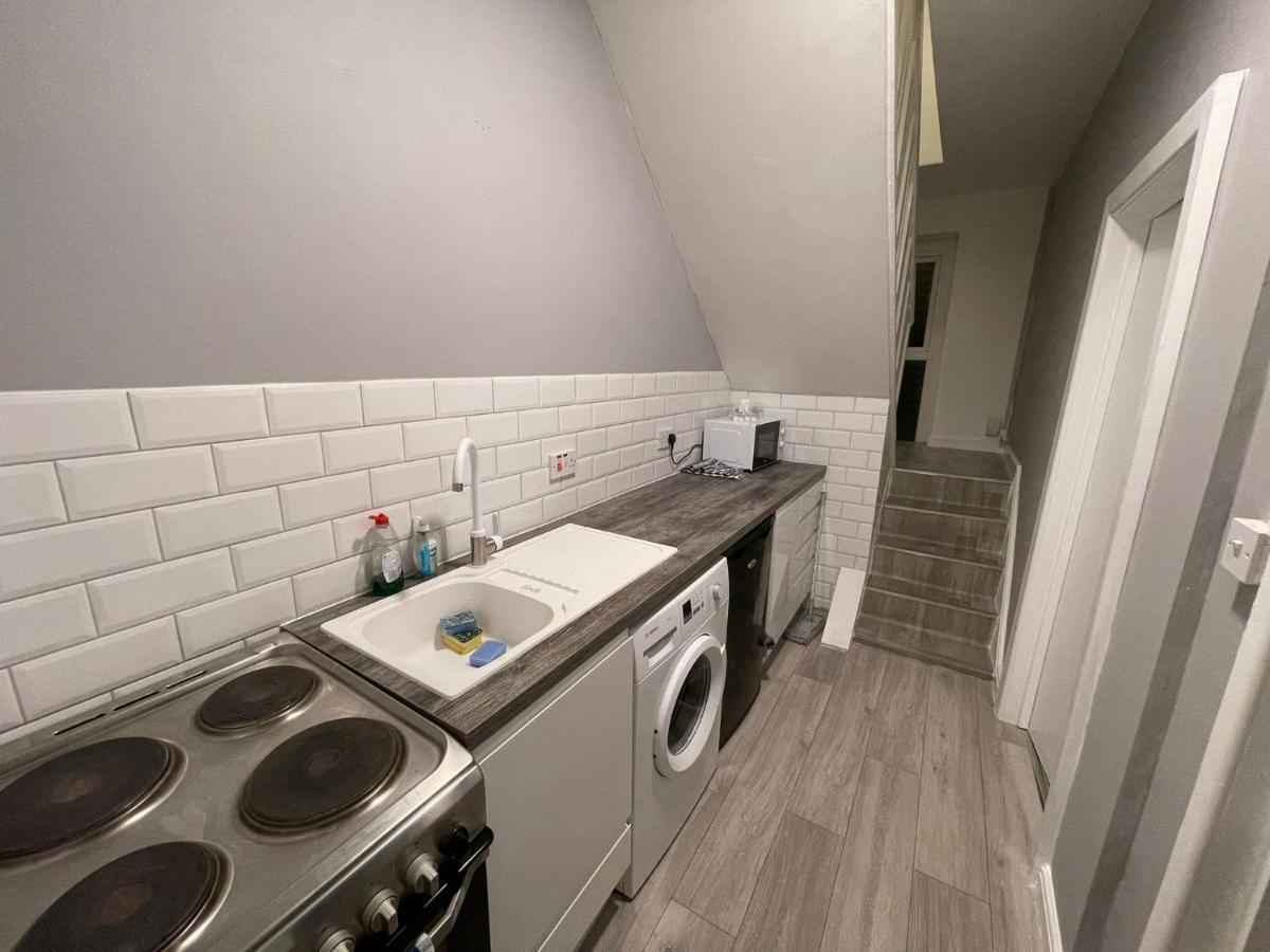 Selection Of Stylish Apartments Within Walking Distance Of Cardiff City Centre Zewnętrze zdjęcie