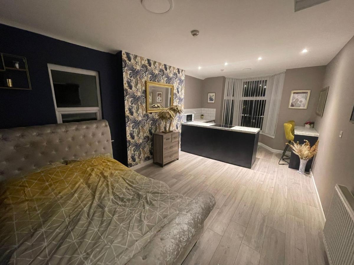 Selection Of Stylish Apartments Within Walking Distance Of Cardiff City Centre Zewnętrze zdjęcie